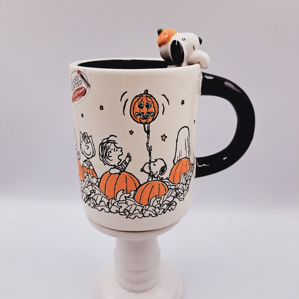 Peanuts Autumn The Great Pumpkin Patch Scene Peeking Snoopy Pumkin Spice Mug